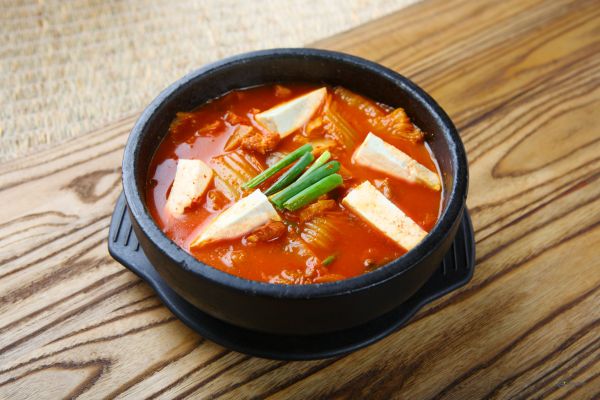 キムチチゲ（김치찌개）